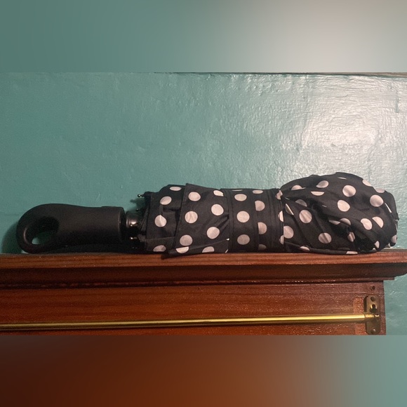 Misty Harbor black and white polkadot umbrella - Picture 1 of 1